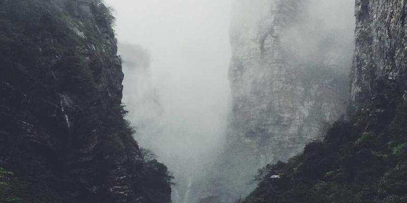 影视制作中的特殊摄影技术：高速、延时与微距摄影的深度应用与内容策划