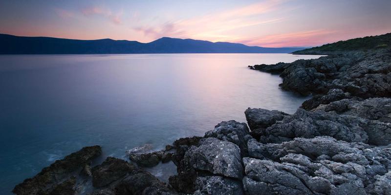 影视制作全流程法律风险规避指南：从内容策划到视频制作的安全法则