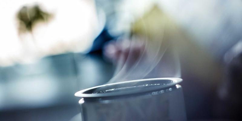 影视剪辑的节奏与韵律：如何通过剪辑点精准操控观众的情绪曲线