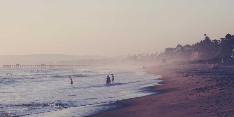 影视导演的现场调度艺术：如何高效指挥多部门协同创作优质创意内容